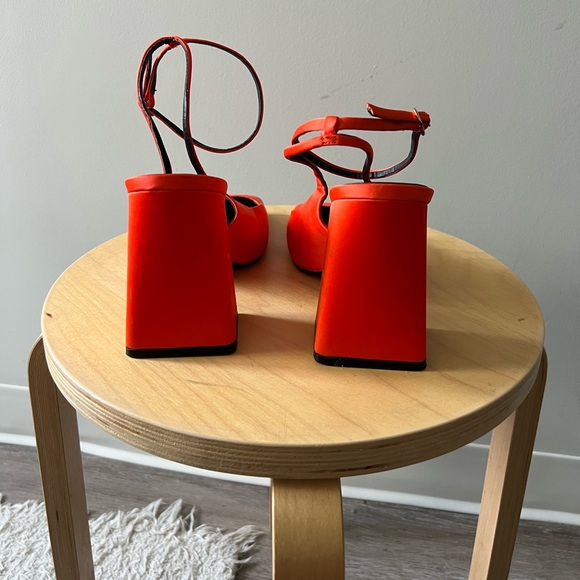 ZARA - SATIN EFFECT HEELED SLINGBACKS - Picture 4 of 6